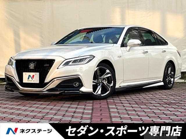 2019 Toyota Crown Hybrid