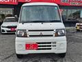 2010 Mitsubishi Minicab Van