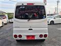 2010 Mitsubishi Minicab Van