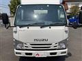 2020 Isuzu Elf Truck