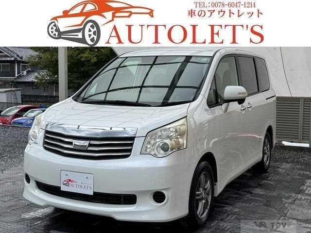 2013 Toyota Noah