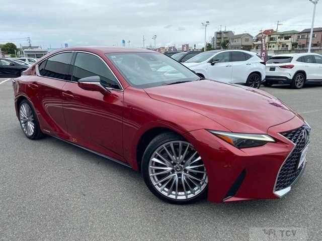 2022 Lexus IS