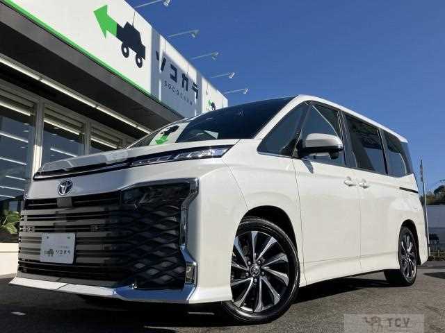 2024 Toyota Voxy