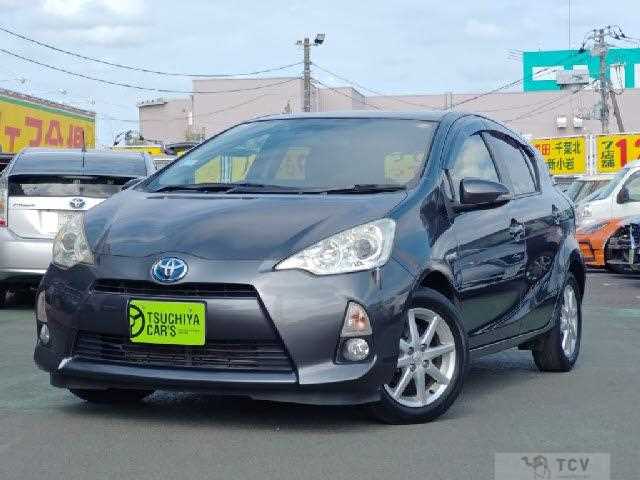 2013 Toyota AQUA