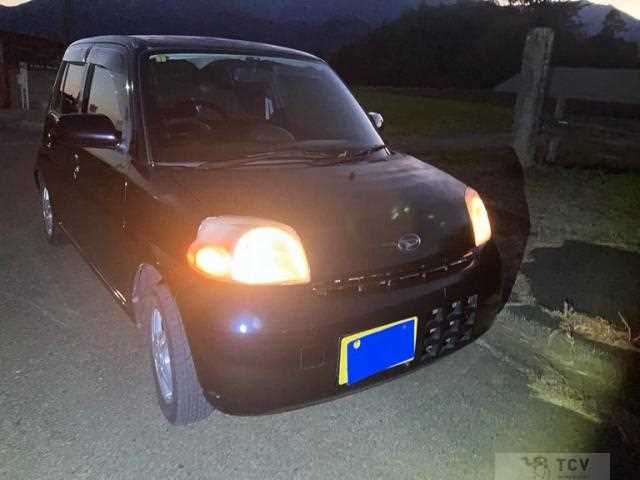 2009 Daihatsu Esse