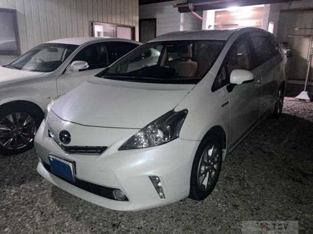 2012 Toyota PRIUS α