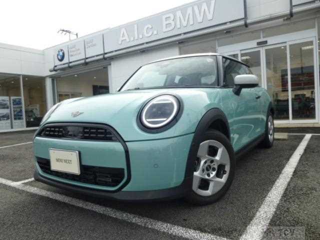 2025 BMW MINI
