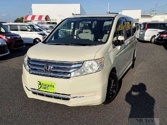 2014 Honda Step WGN