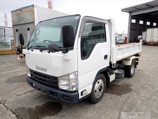 2017 Isuzu Elf Truck
