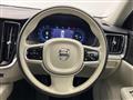 2022 Volvo V60