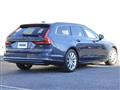 2022 Volvo V90