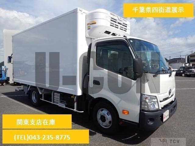 2025 Toyota Dyna Truck