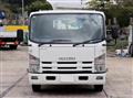 2013 Isuzu Elf Truck