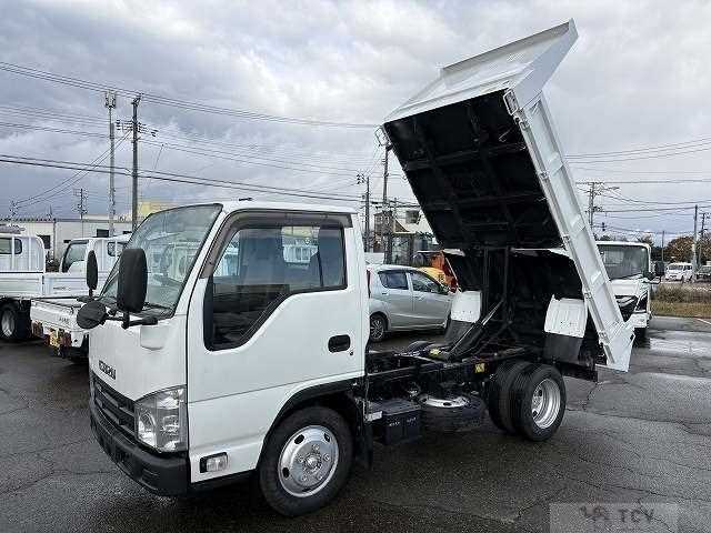 2015 Isuzu Elf Truck