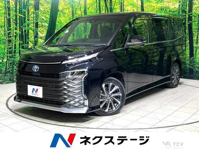 2022 Toyota Voxy