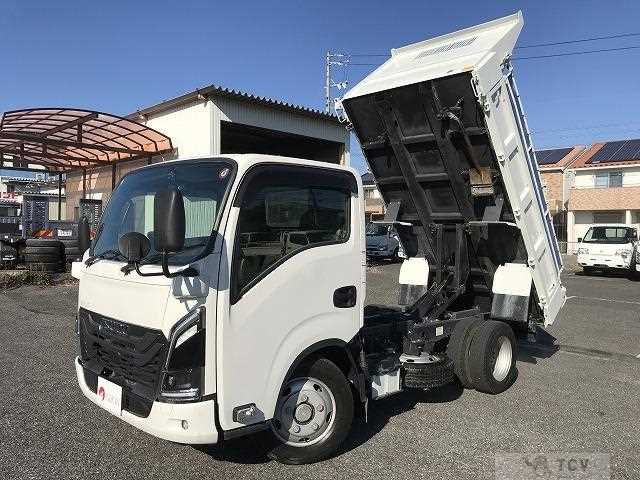 2023 Isuzu Elf Truck