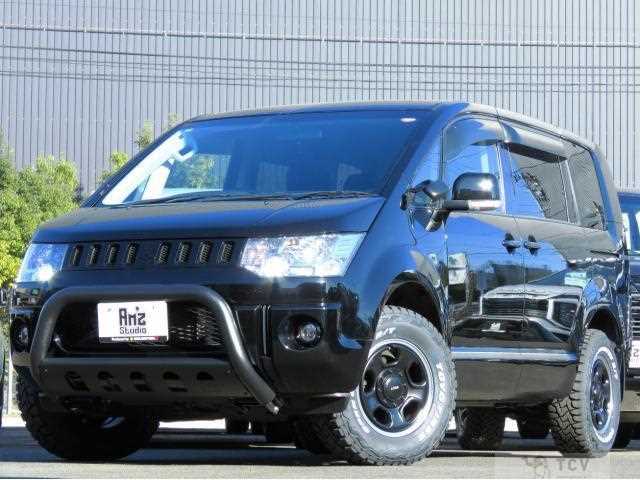2017 Mitsubishi Delica D5