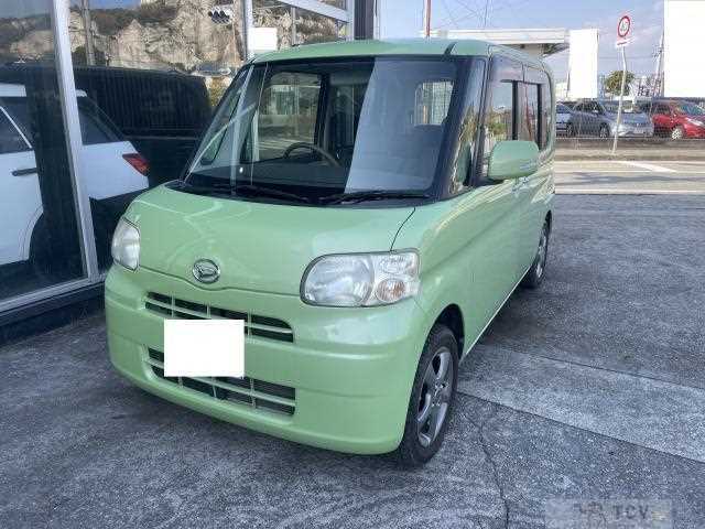 2011 Daihatsu Tanto