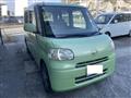 2011 Daihatsu Tanto