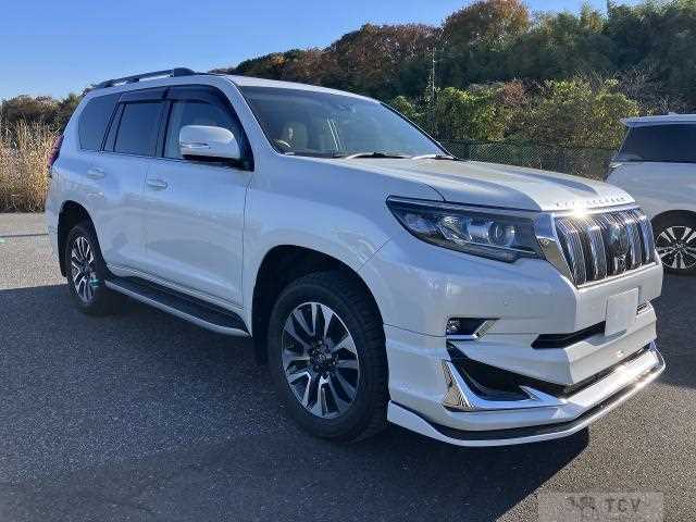 2023 Toyota Land Cruiser Prado