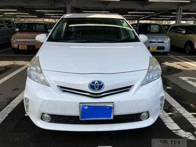 2012 Toyota PRIUS α