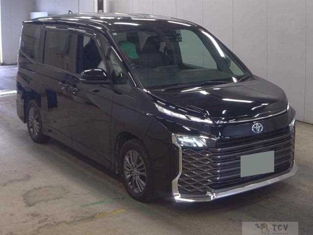 2022 Toyota Voxy