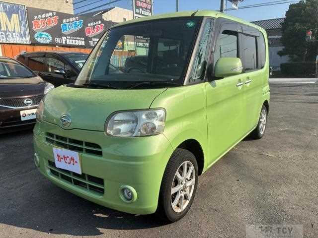 2011 Daihatsu Tanto