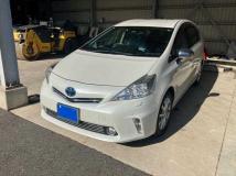 2013 Toyota PRIUS α