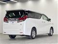2015 Toyota Alphard Hybrid