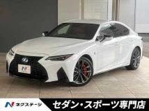 2021 Lexus IS