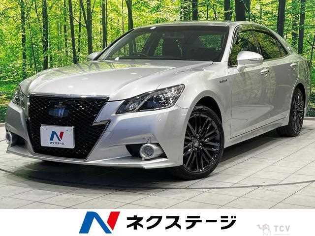 2015 Toyota Crown Hybrid