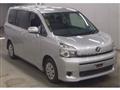 2013 Toyota Voxy