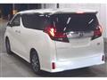 2015 Toyota Alphard Hybrid