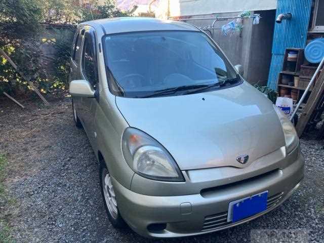 2001 Toyota Fun Cargo