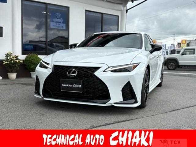 2025 Lexus IS