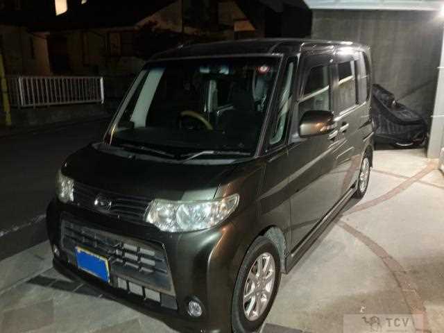 2010 Daihatsu Tanto
