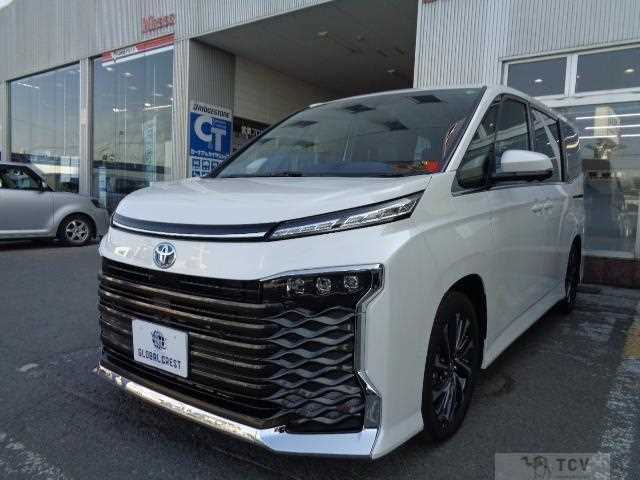 2025 Toyota Voxy