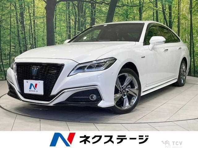 2019 Toyota Crown Hybrid
