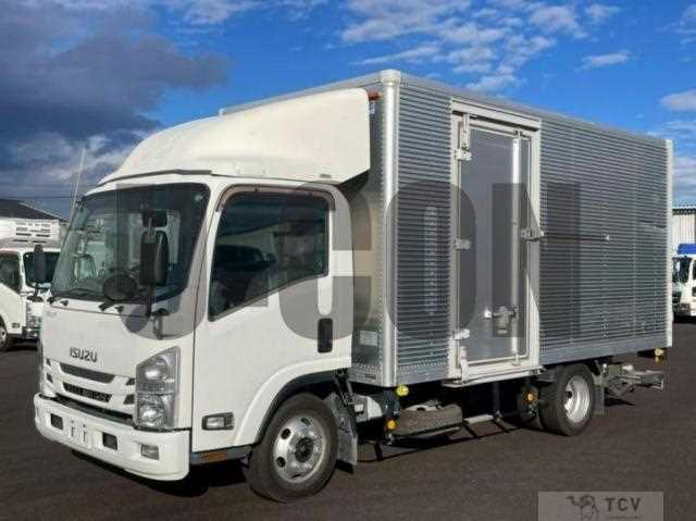 2020 Isuzu Elf Truck