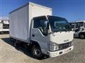 2010 Isuzu Elf Truck