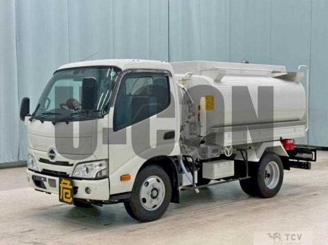 2025 Hino Dutro