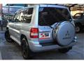 2005 Mitsubishi Pajero iO