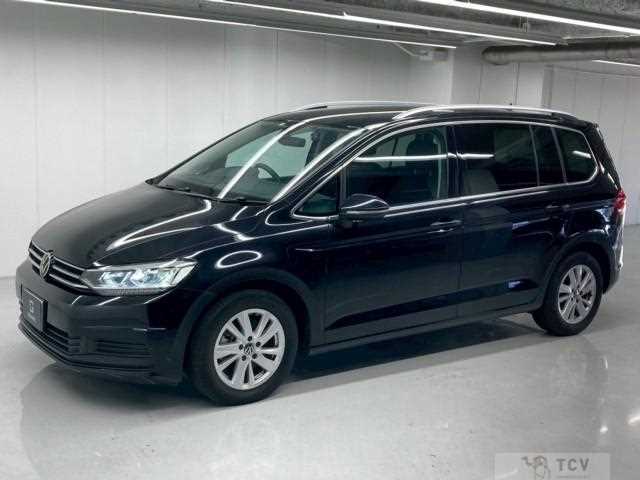 2023 Volkswagen Golf Touran