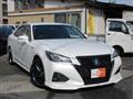 2018 Toyota Crown Hybrid