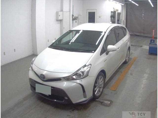 2015 Toyota PRIUS α