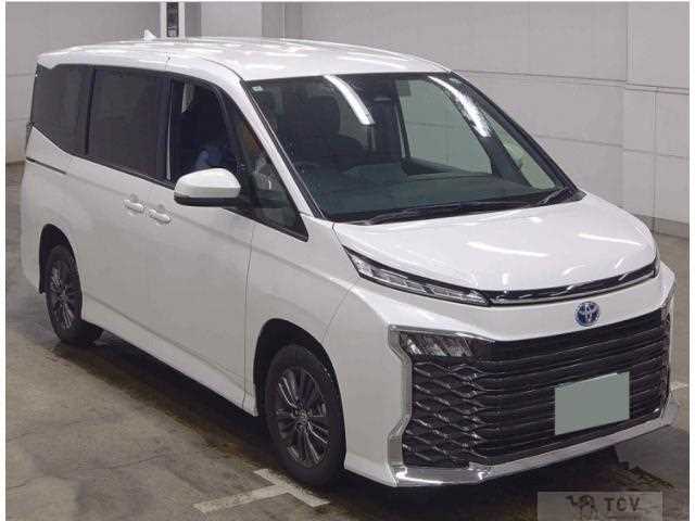 2025 Toyota Voxy