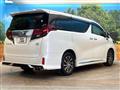 2015 Toyota Alphard Hybrid