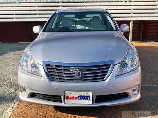 2010 Toyota Crown