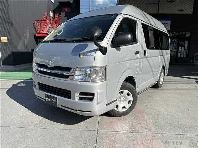 2010 Toyota Hiace Van