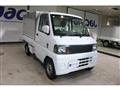 2004 Mitsubishi Minicab Truck
